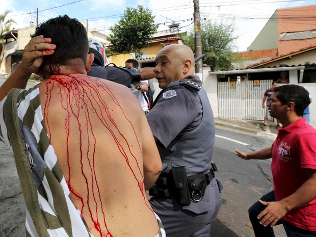 Manifestante foi detido (Crédito: G1)