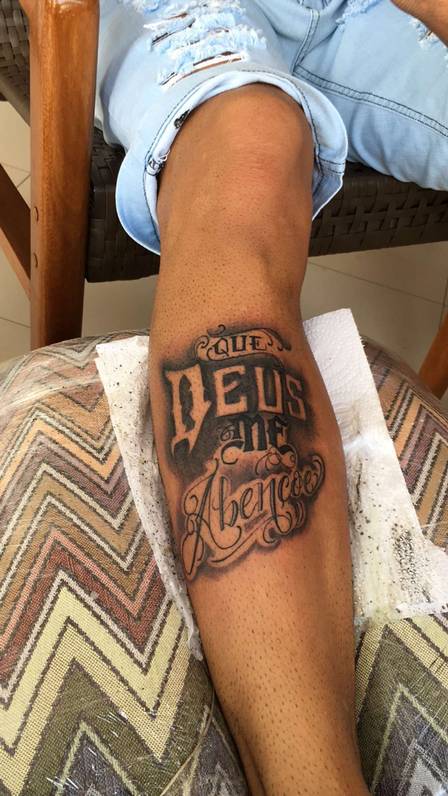 Nova tatuagem de Neymar (Crédito: Divulgação)