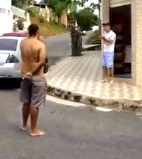 Mulher filma o assassinato do marido pelo rival durante briga, em Minas Gerais (Crédito: Reprodução)