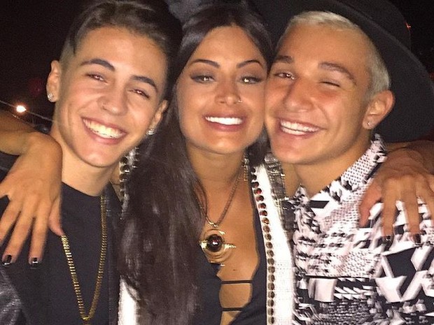 Famosos prestigiam Rafaella Santos (Crédito: Reprodução)
