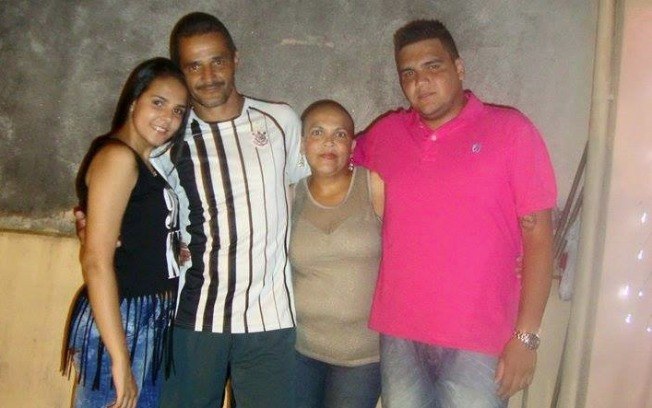 Ivonete Gomes com a família