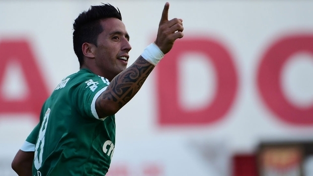 Lucas Barrios marcou o gol que selou a classificação palmeirense (Crédito: Gazzeta Press)