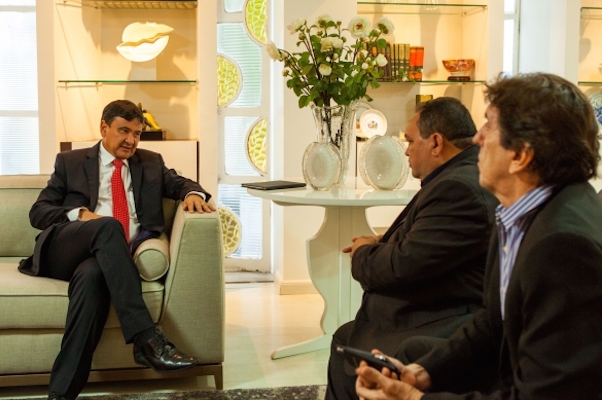Governador em reunião (Crédito: Reprodução)