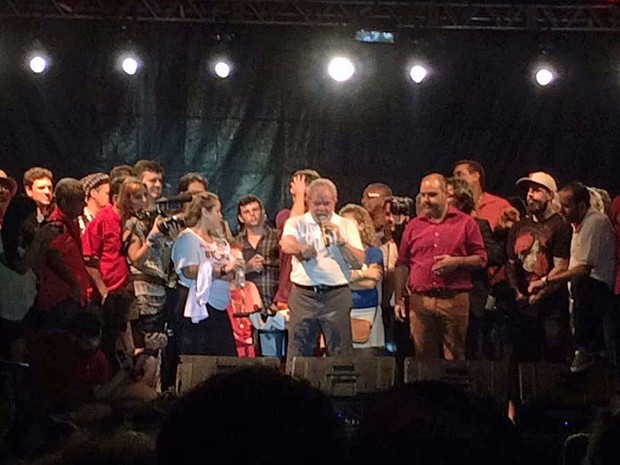 Lula e artistas (Crédito: Reprodução)
