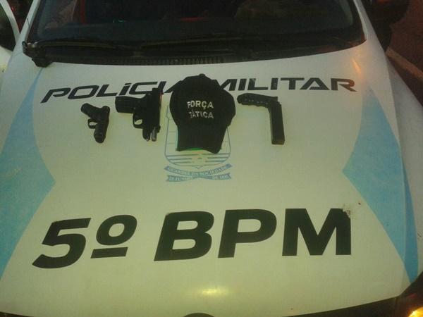 Simulacros apreendidos com os trê menores