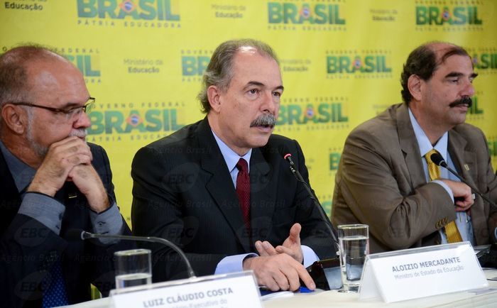 Ministro Aloizio Mercadante fala sobre Enem 2016 (Crédito: Agência Brasil )