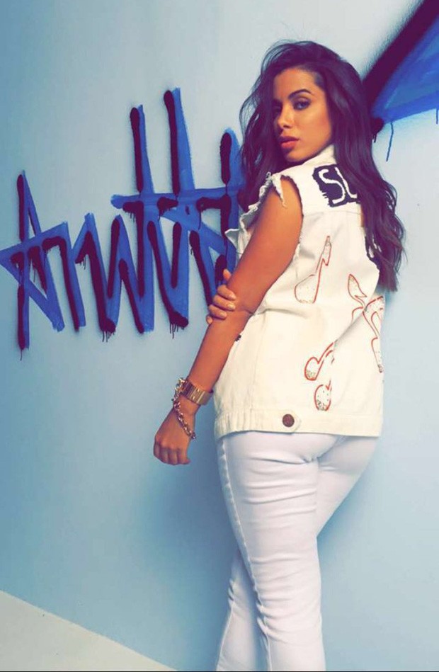 Anitta em ensaio (Crédito: Reprodução)