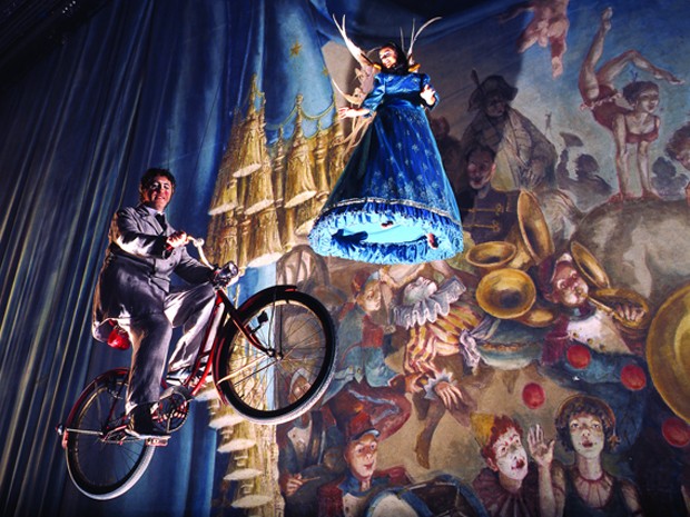 Cena do espetáculo 'Corteo', do Cirque du Soleil (Crédito: Divulgação)