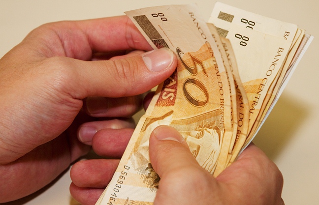 Salário mínimo no Brasil (Crédito: Reprodução)