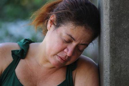 Adolescente morre após ser encontrada amordaçada em favela (Crédito: Reprodução)