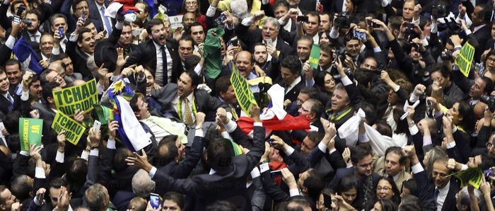 Política Câmara aprova abertura de impeachment de Dilma (Crédito: Agência Brasil )