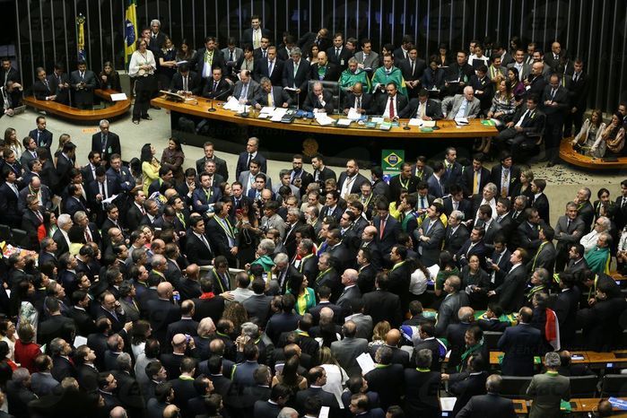 Câmara aprova abertura de impeachment de Dilma (Crédito: Agência Brasil )