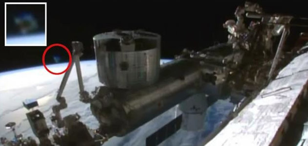 Nasa corta transmissão ao vivo ao aparecer suposto OVNI. Veja vídeo