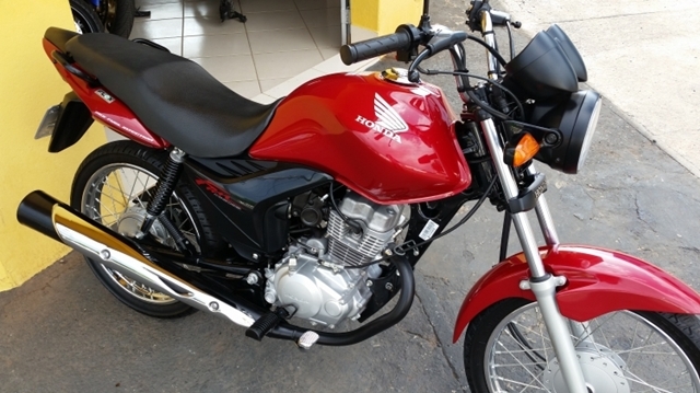 Motocicleta de professora que foi roubada (Crédito: Reprodução)