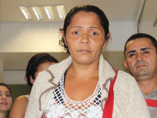 "Luto por justiça", diz mãe de Eduardo morto em tiroteio no Alemão