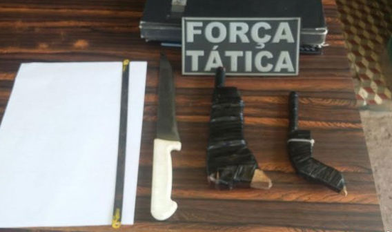 Arma e simulacro apreendido com os três em Esperantina