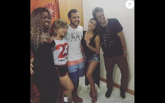 Ex-BBBs visitaram apartamento de Matheus e Cacau (Crédito: Reprodução)
