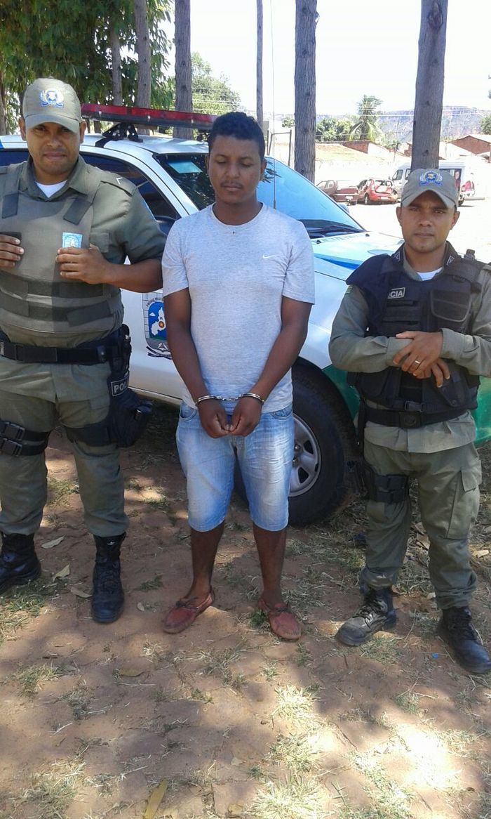 Prisão de acusado (Crédito: Divulgação PM)