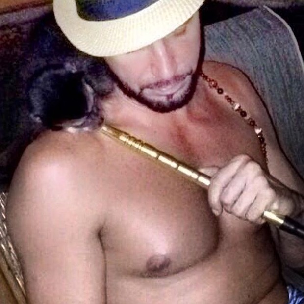 Latino em foto polêmica (Crédito: Reprodução/ Instagram )