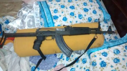 Fuzil modelo AK-47 apreendido com