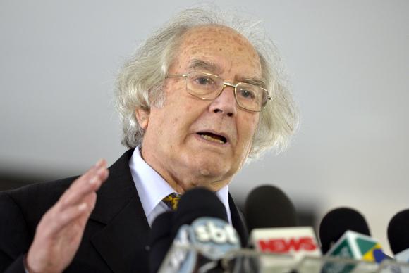 Antes de ir para o Senado, Pérez Esquivel deu entrevista no Palácio do Planalto (Crédito: Agência Brasil)
