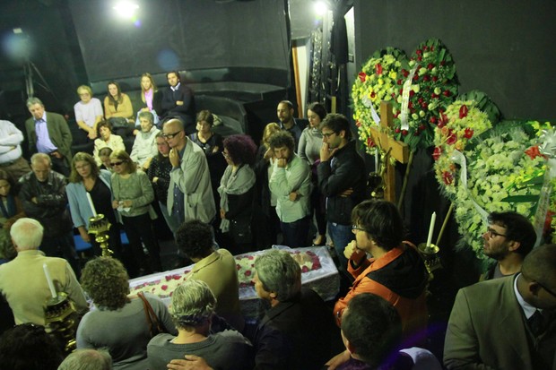 Familiares e amigos velam corpo do ator Umberto Magnani em SP (Crédito: Ego)