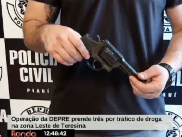 Arma apreendida já foi usada em homicídio (Crédito: Reprodução TV Meio Norte)