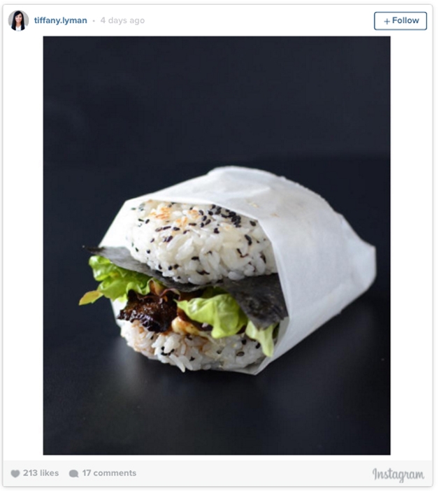 Sushi em formato de hamburguer (Crédito: Reprodução)