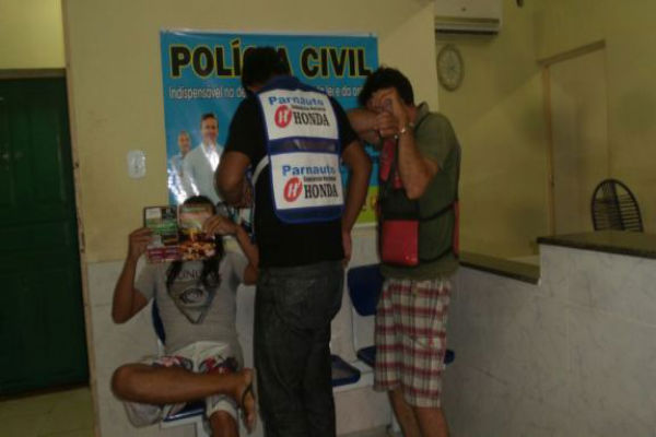 Três mototaxistas presos acusados de assaltos em Parnaíba
