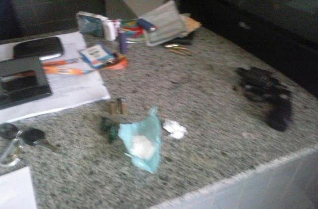 Polícia apreende drogas e armas com menores infratores em José de Freitas (Crédito: Divulgação )