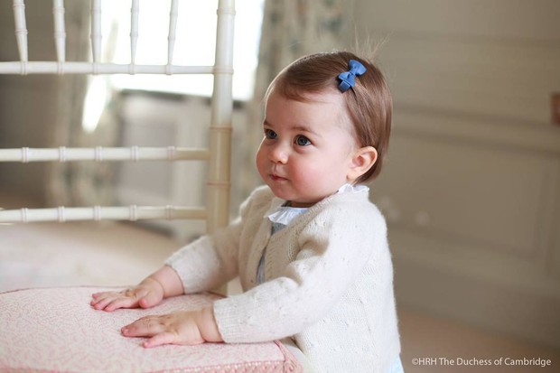 Princesa Charlotte, filha mais nova de Kate Middleton e do príncipe William (Crédito: Reprodução)