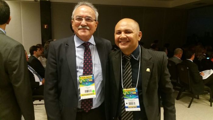 Prefeito Airton Veloso de Jardim do mulato e o Deputado Federal Átila Lira (Crédito: Reprodução)