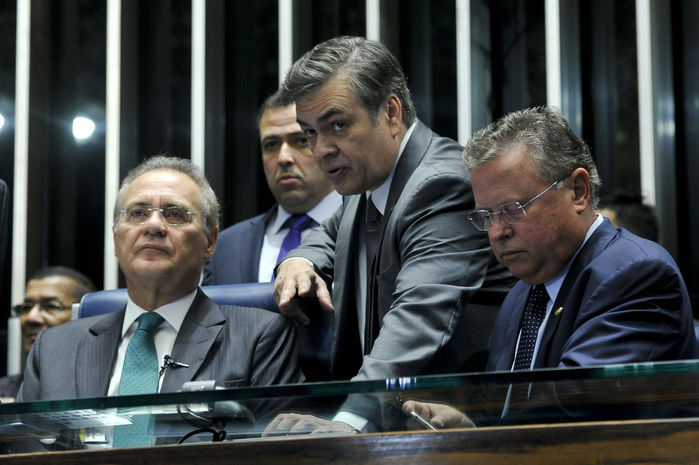 Renan Calheiros abre sessão (Crédito: Reprodução)