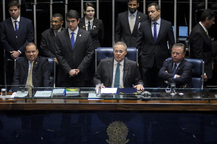 Renan Calheiros abre sessão (Crédito: Reprodução)