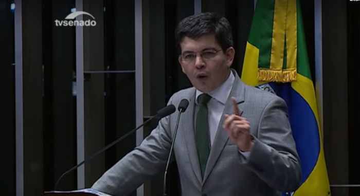 Randolfe Rodrigues (Rede-AP)