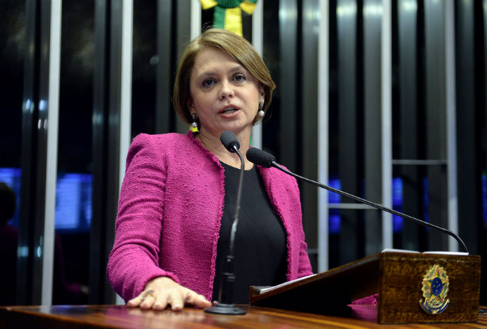 Senadora Angela Portela (PT-RR)