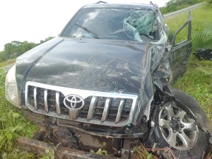 Colisão de carro e Kombi escolar deixa 7 feridos (Crédito: Divulgação)