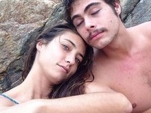 Rafael Vitti se declara para a namorada em foto publicada na web