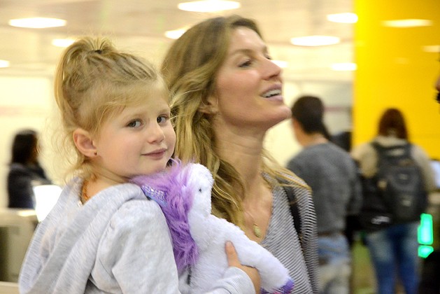 Gisele e a filha (Crédito: Reprodução)