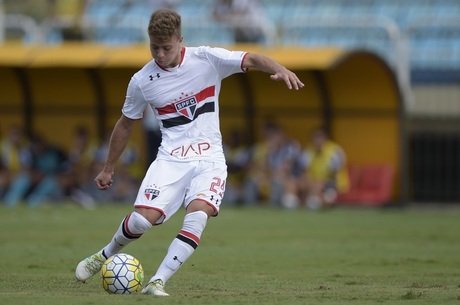 Lucas Fernandes foi o destaque do jogo e fez o gol do São Paulo