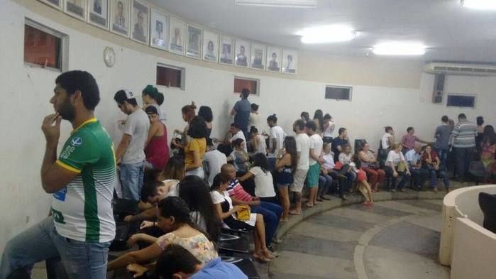 Estudantes fazem protesto em Picos