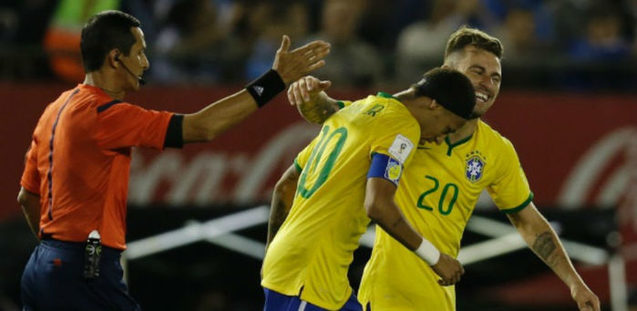 Lucas Lima, que já foi camisa 20, vai herdar a camisa 10 de Neymar (Crédito: AP)