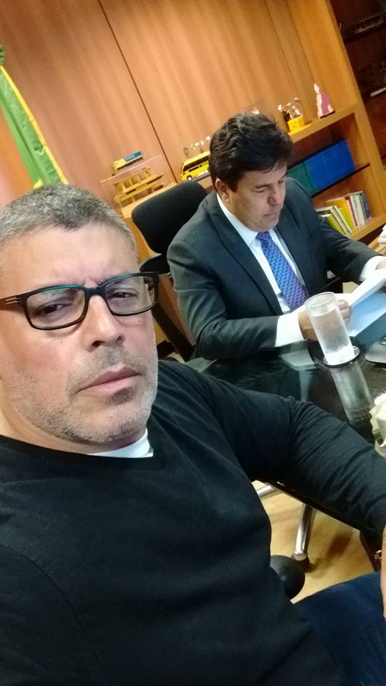 Alexandre Frota em foto com o ministro da Educação (Crédito: Reprodução)