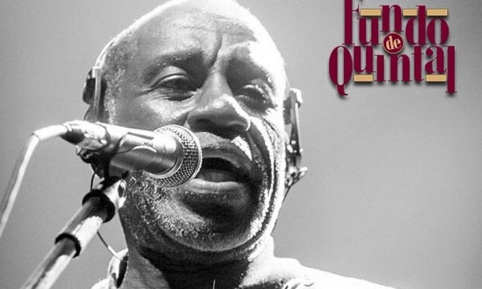 Mario Sérgio, vocalista da banda de samba carioca Fundo de Quintal