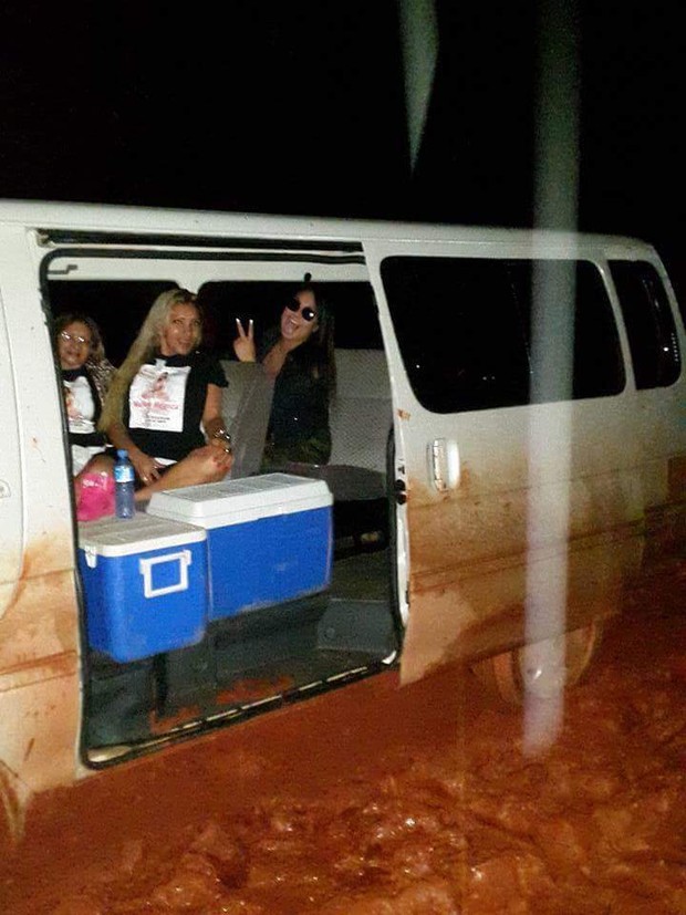 Carro de Mulher Melancia atola no Suriname ( (Crédito: Arquivo Pessoal )