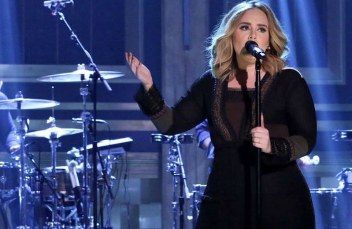 Adele (Crédito: Reprodução)