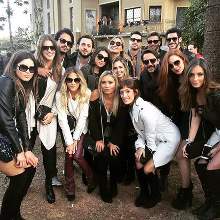 Raphael Vianna e a ex-BBB Angela Munhoz assumem romance (Crédito: Reprodução)