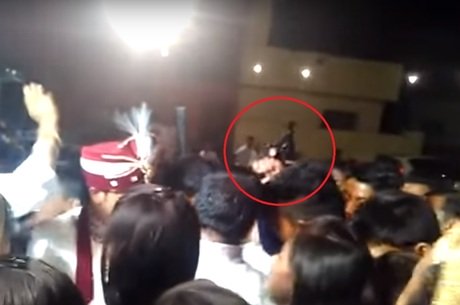 Noivo baleado na cabeça (Crédito: Reprodução)