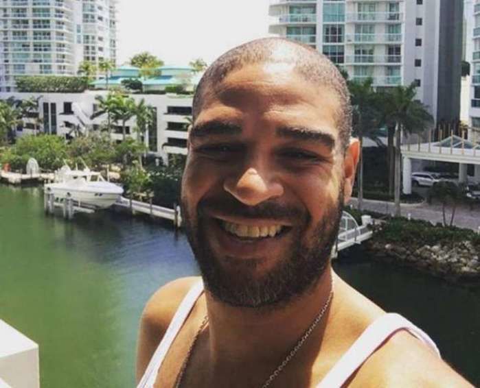 Adriano é sondado pelo Náutico