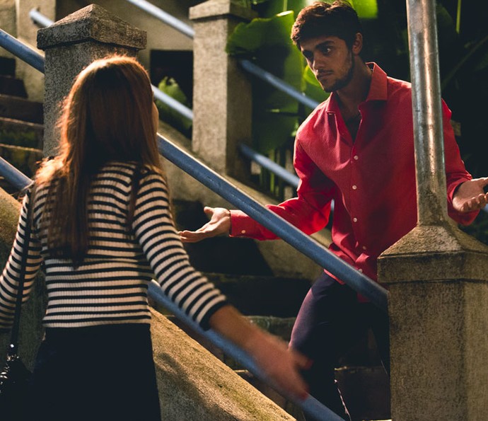 O casal discute após mudança (Crédito: Reprodução)